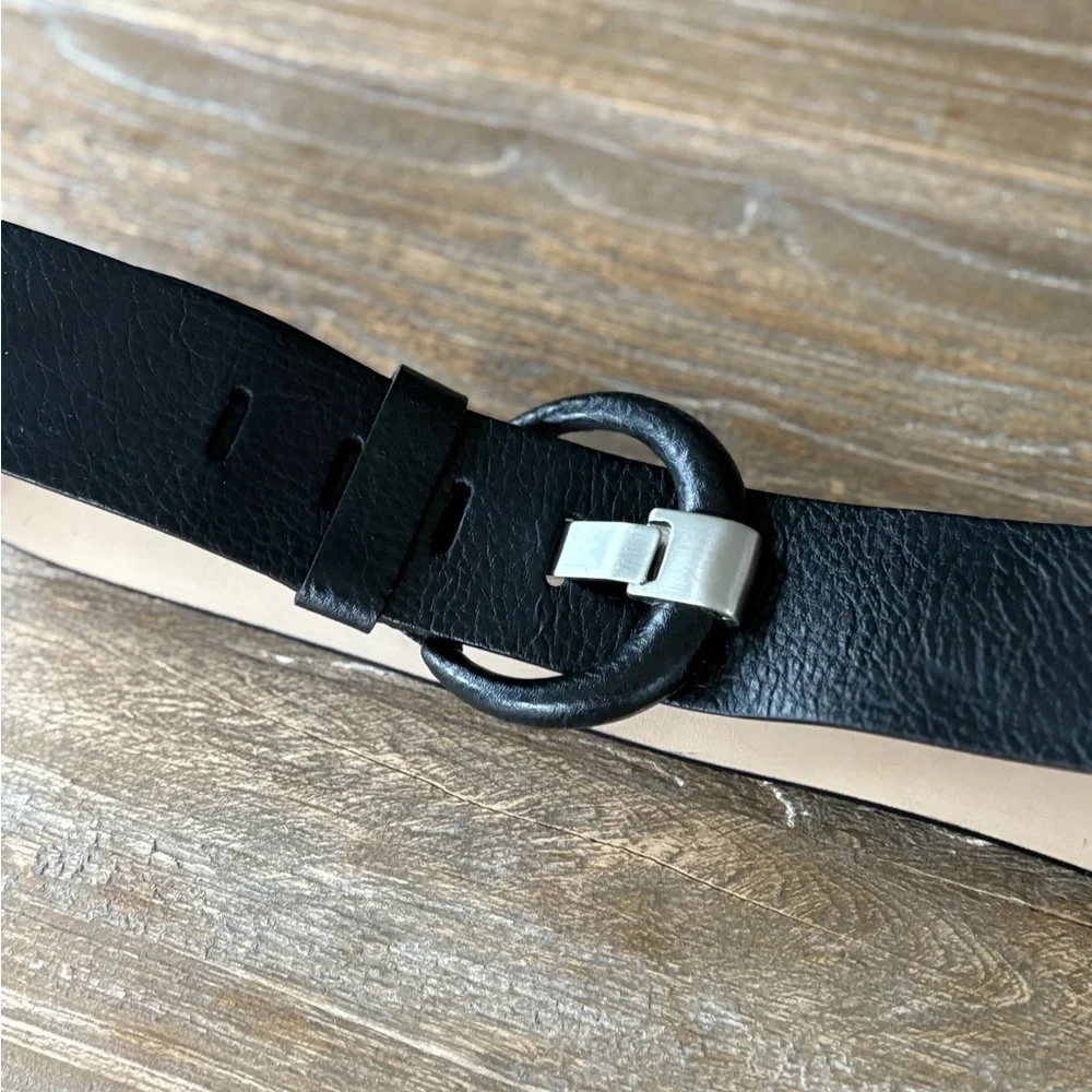 Banana Republic wide black leather belt made in Italy